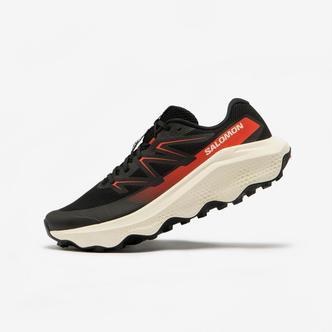 article en promo : Chaussures de running trail homme, Salomon ultra flow 2, noir blanc et
