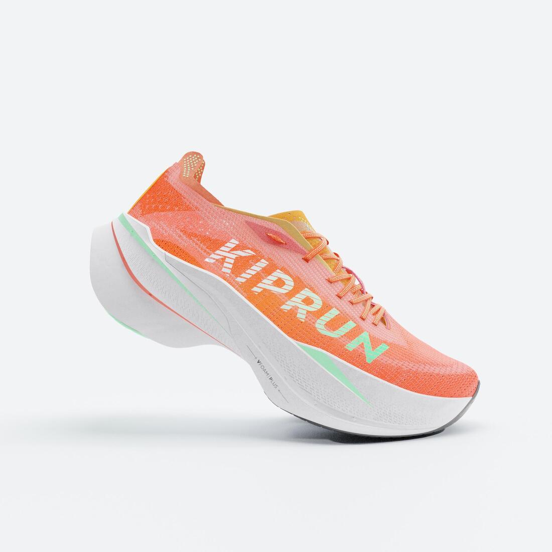 article en promo : Chaussures running avec plaque carbone homme - kiprun kd900x ld+
