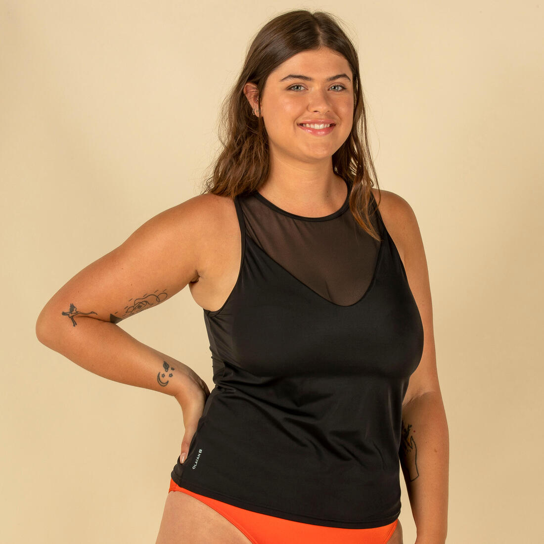 article en promo : Haut de maillot de bain tankini mai uni noir coques amovibles