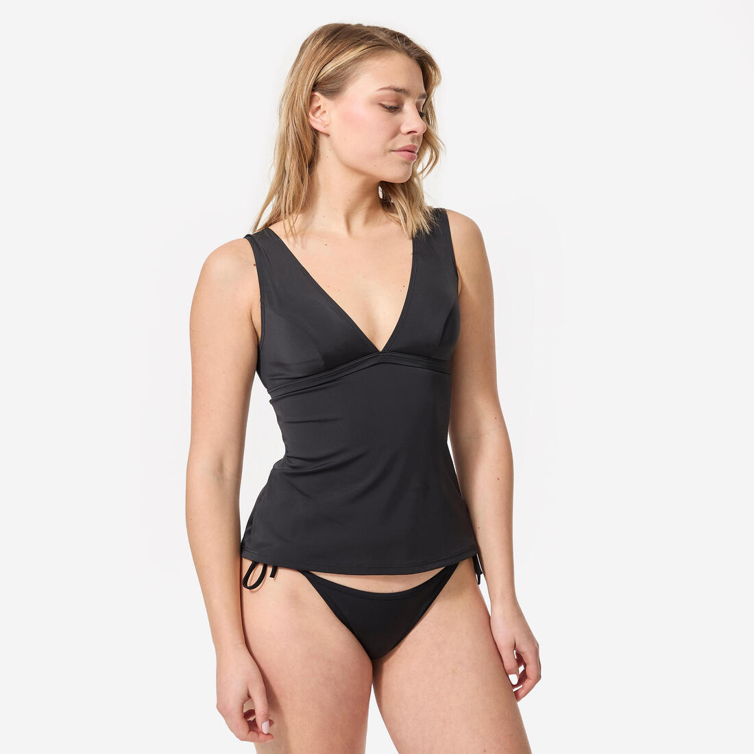 article en promo : Haut de maillot de bain tankini marine uni noir décolleté v et coques amovibles