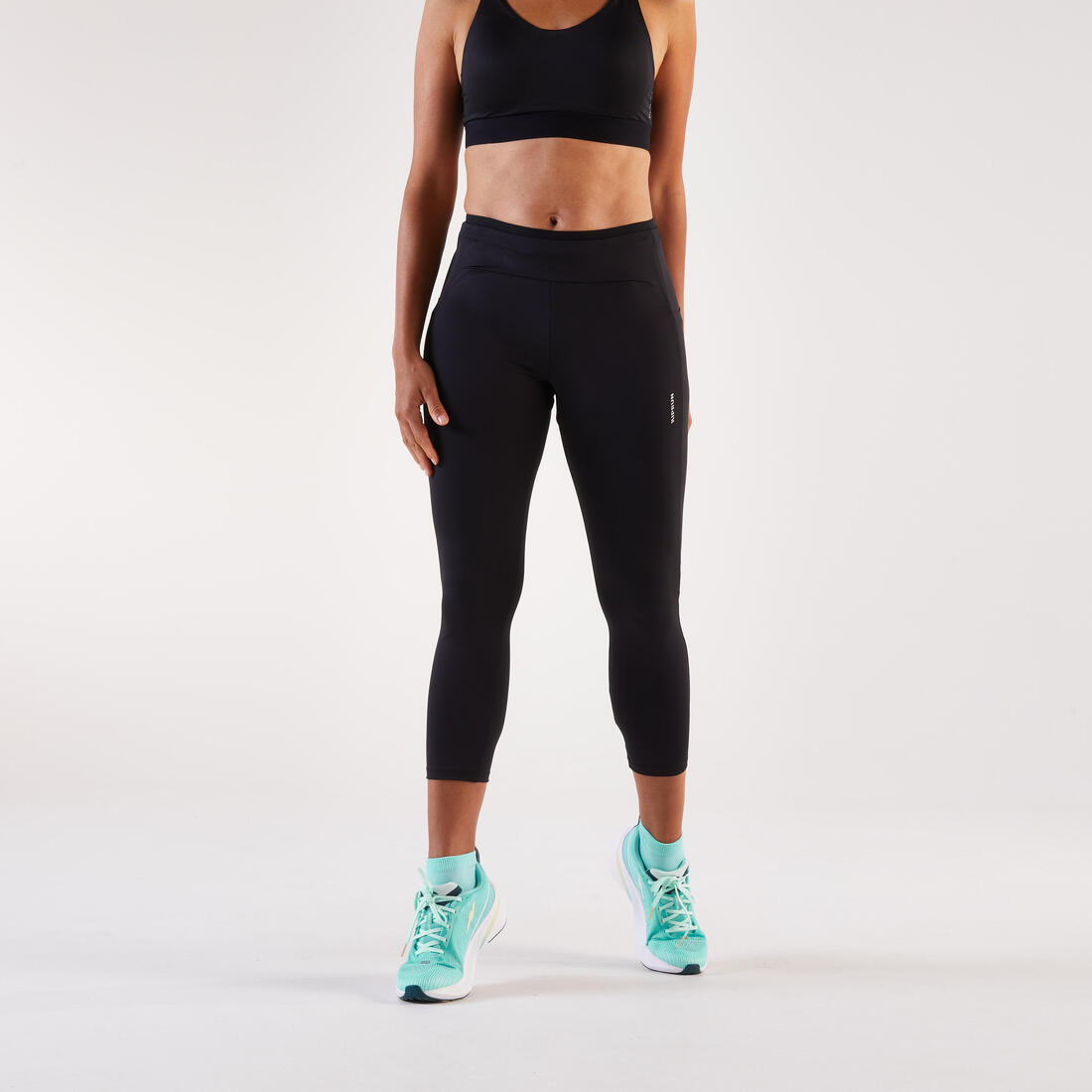 article en promo : Legging court de running respirant Femme - KIPRUN Run 500 Confort