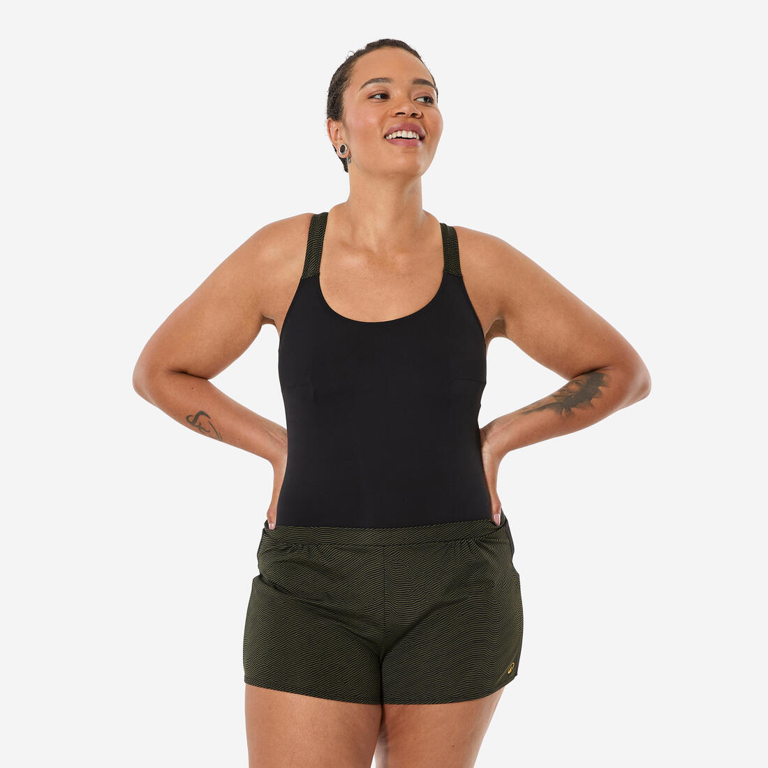 article en promo : Maillot de bain 1 pièce aquagym shorty loose femme, sofi sono noir kaki